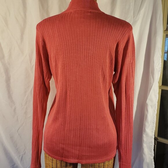 Ladies STEPHANIE ANDREWS Silk Ribbed Turtleneck Sweater in Salmon - M - Picture 3 of 5